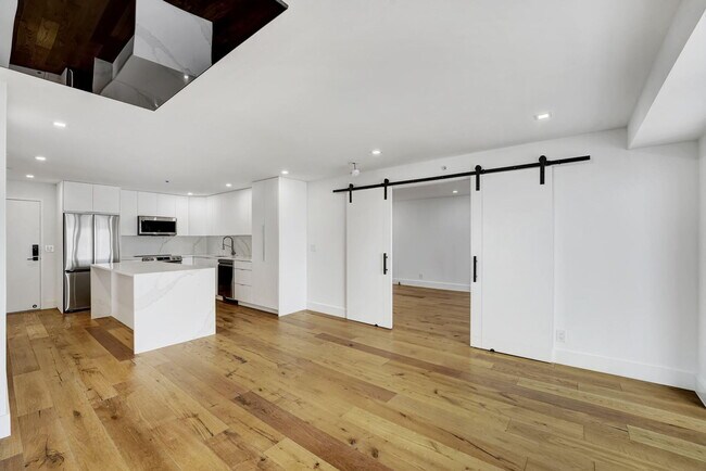 Building Photo - 4511 S Ocean Blvd