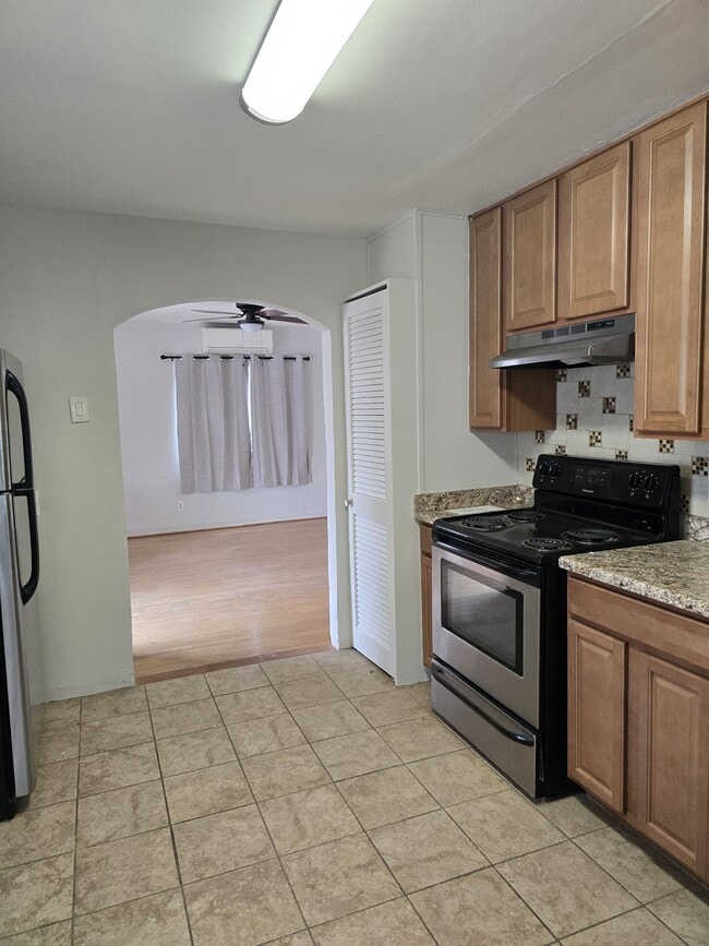 Building Photo - 3803 Thaxton Ave SE