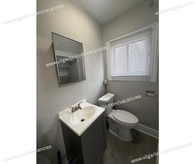 Building Photo - 4200 Jefferson St