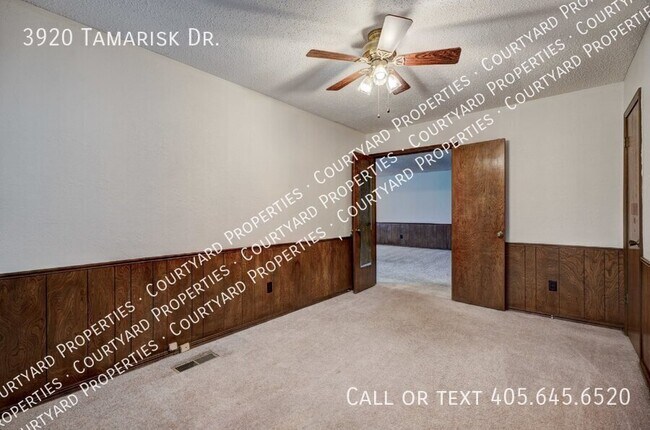 Building Photo - 3920 Tamarisk Dr