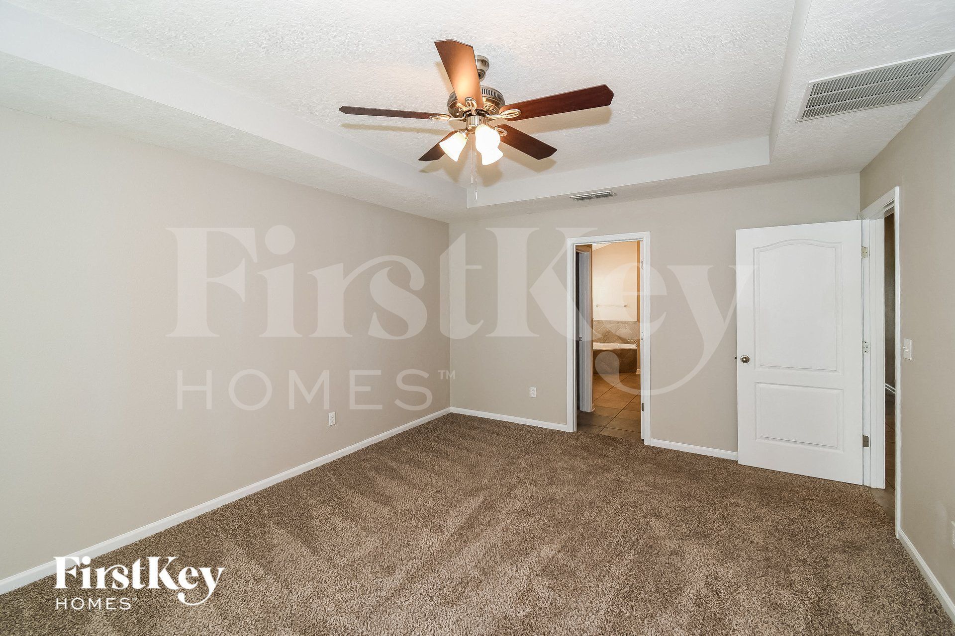 Building Photo - 15612 Mason Lakes Dr