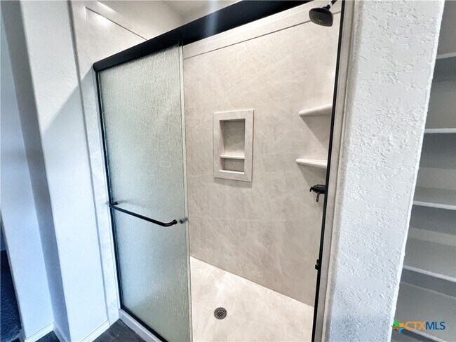 Building Photo - 940 Chachalaca Ct