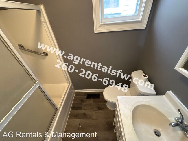 Building Photo - 2 br, 1 bath House - 2134 Miner St