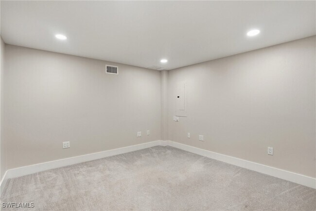 Building Photo - 6070 Lancewood Way