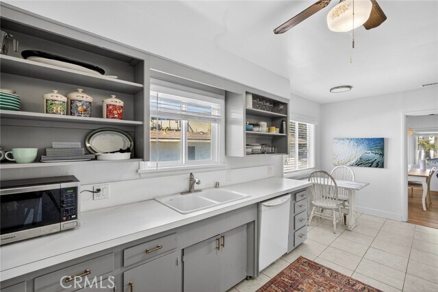 Building Photo - 237 Avenida Montalvo