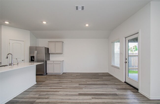 Building Photo - 14607 Lost Cave Wy