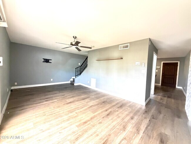 Building Photo - 4460 E Belleview St