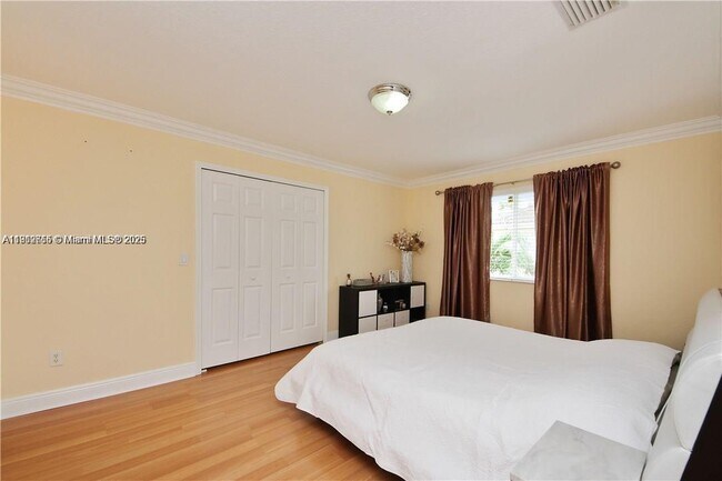 Building Photo - 7347 NW 173rd Dr