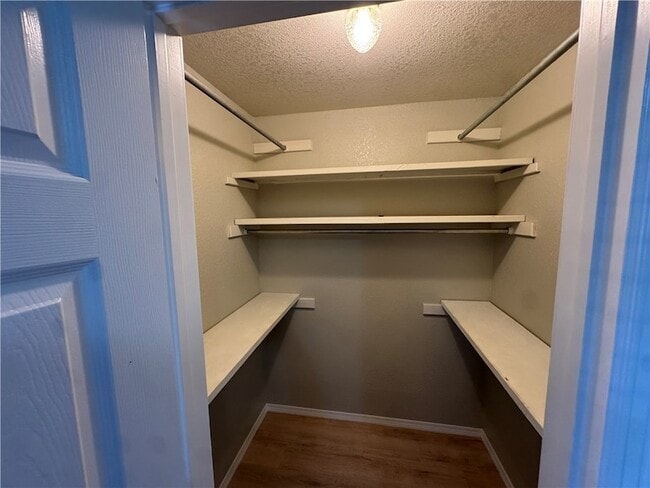 Building Photo - 20 McGee