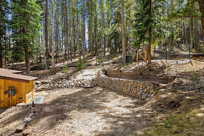 Building Photo - 2299 S Beaver Creek Rd