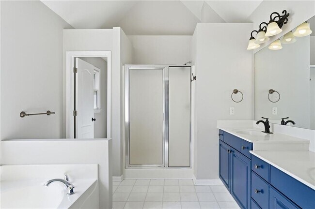 Building Photo - 315 Mirramont Ct