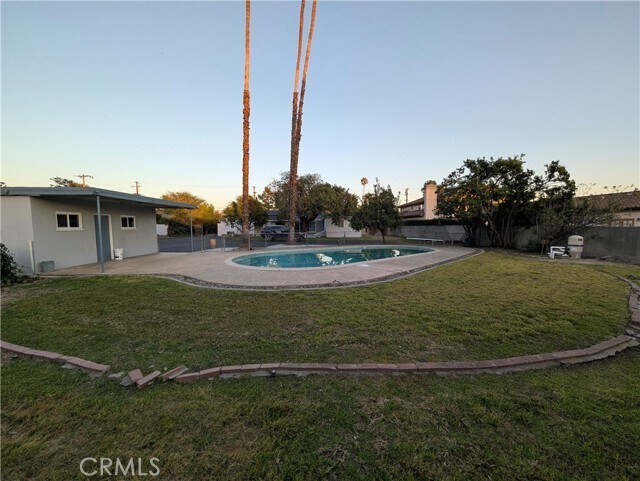 Building Photo - 1921 6th Ave