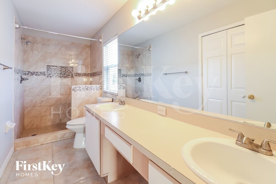 Building Photo - 13353 Prestwick Dr