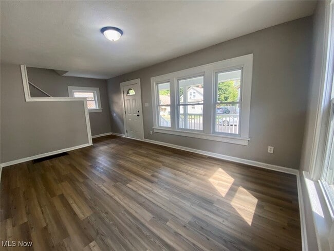 Building Photo - 1062 Pitkin Ave