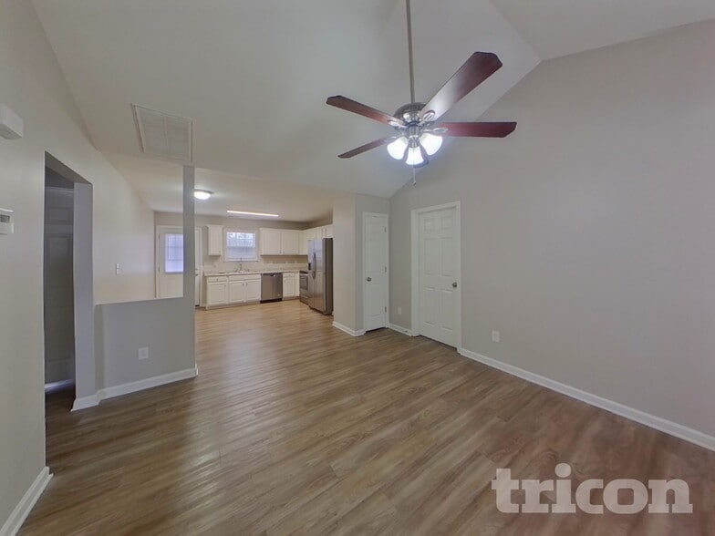 Building Photo - 310 Dexter Pl