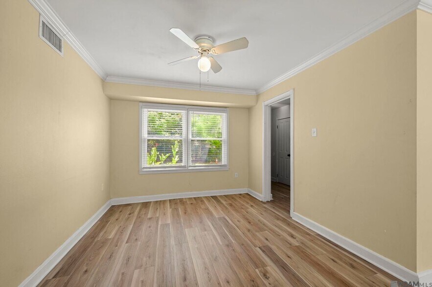 Building Photo - 975 Rittiner Dr