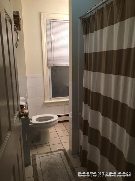 Building Photo - 60 Walden St