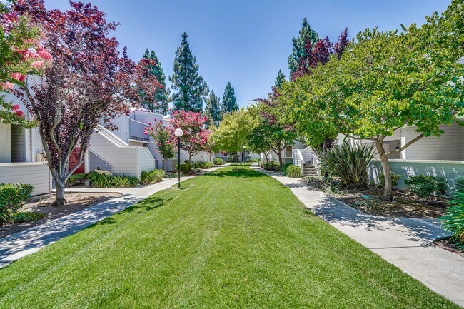Building Photo - Welcome Home!!! - Great Location