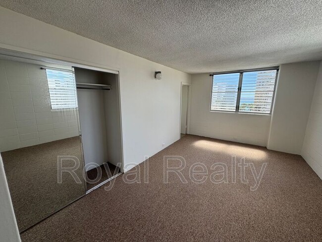 Building Photo - 222 Lili?uokalani Ave