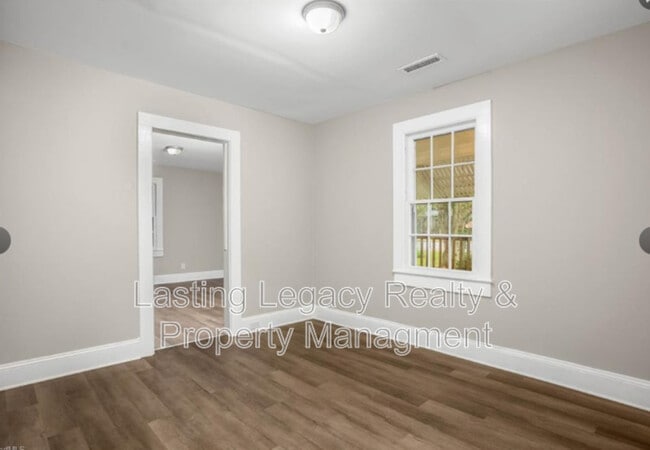 Building Photo - 26 Harrington Ave