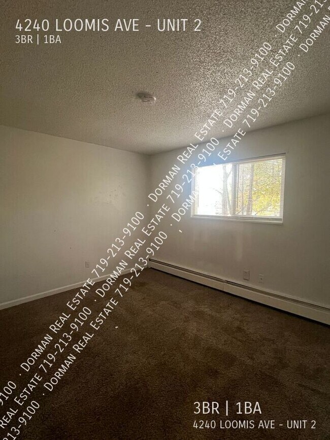 Building Photo - 4240 Loomis Ave