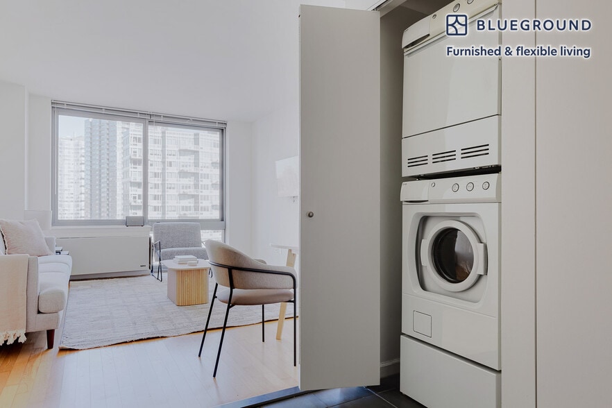 Building Photo - 4-75 48th Avenue-SI FL26-ID1612