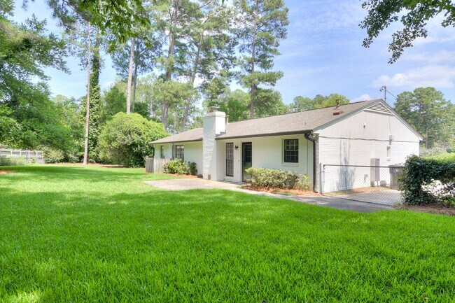 Building Photo - 3205 West Ct