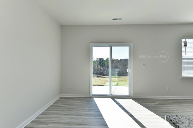 Building Photo - New Construciton 5-Bedroom Move-in Ready Home