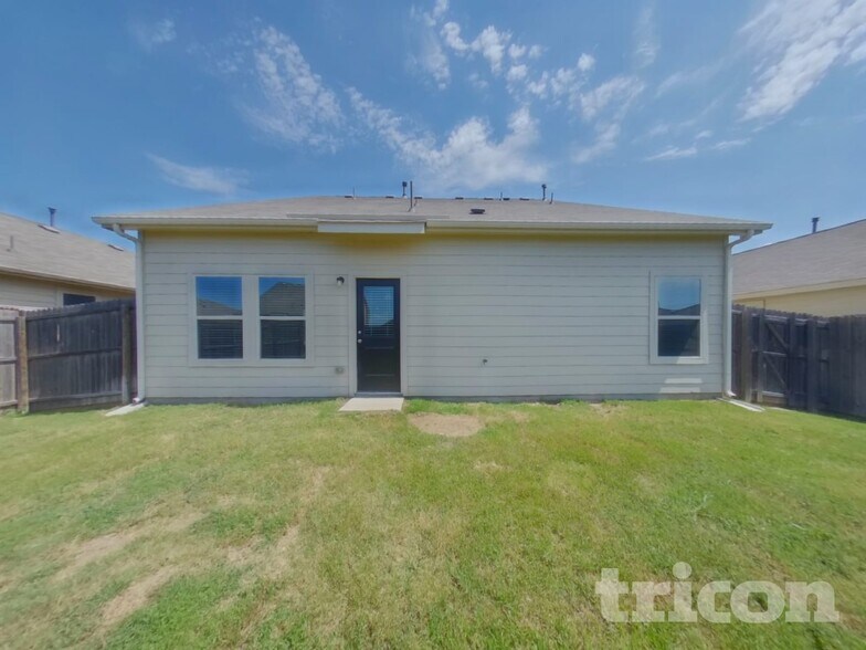 Building Photo - 337 Falling Star Dr