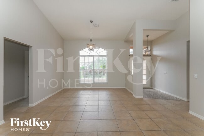 Building Photo - 5718 Wedgefield Dr