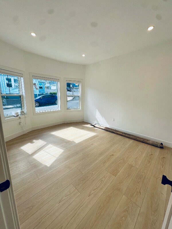 Building Photo - 280 Endicott Ave