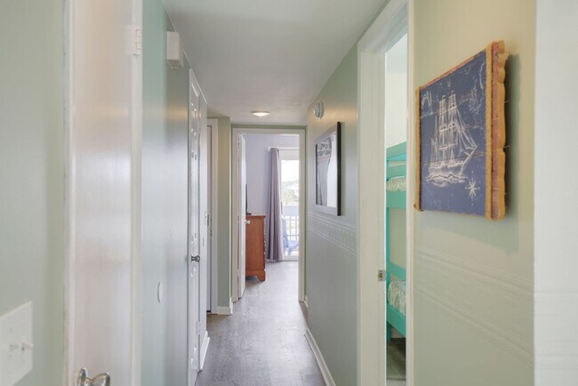 Building Photo - 606 Carolina Beach Ave S