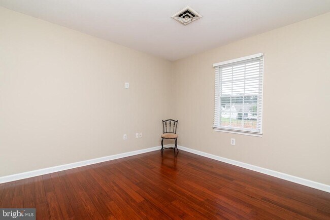 Building Photo - 5444 E Nithsdale Dr