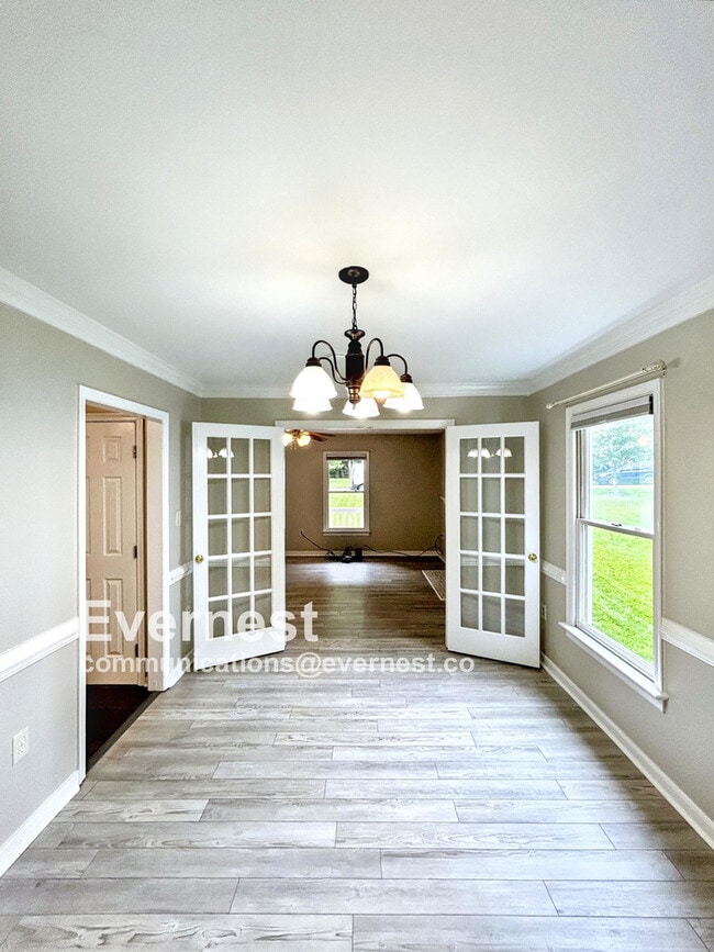 Building Photo - 5505 Chestnut Bluff Rd