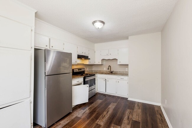 Building Photo - 3 Bedroom/2 Bath in Birmingham