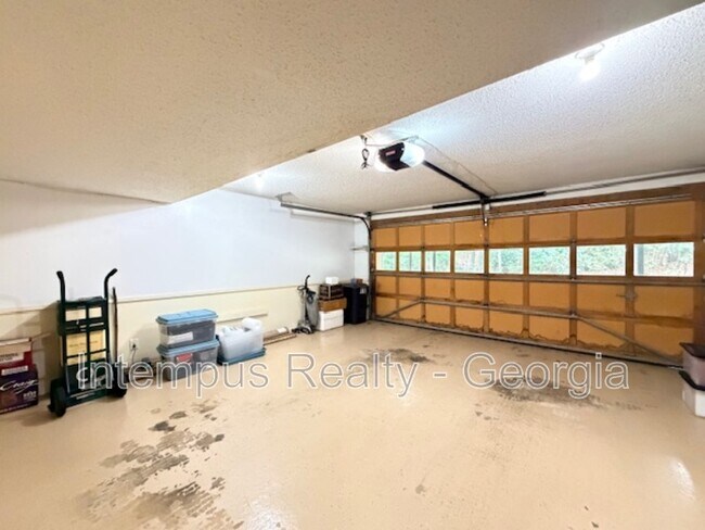 Building Photo - 118 Weatherburne Dr