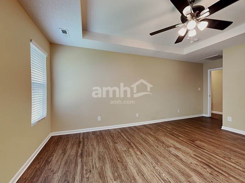 Building Photo - 1207 Hampton Park Dr