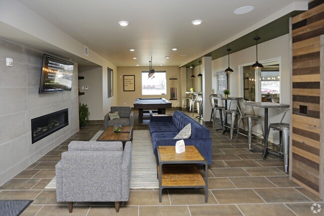 Building Photo - U32 1 Bedroom 1 Bath All Utilities include...