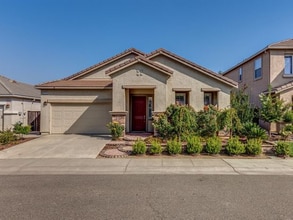 Building Photo - 171 Unity Cir