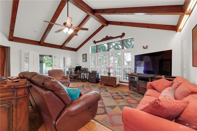 Building Photo - 24 Sunflower Ave