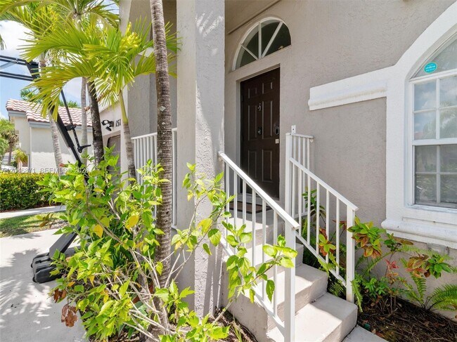 Building Photo - 15760 NW 16th Ct
