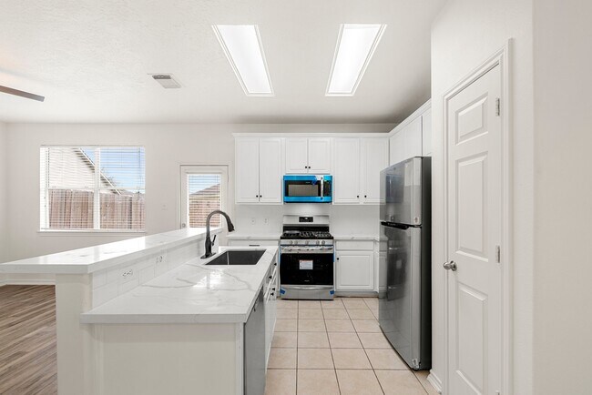 Building Photo - 8710 Thistlemoor Ln
