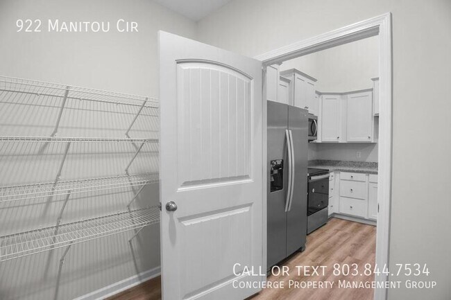 Building Photo - 922 Manitou Cir