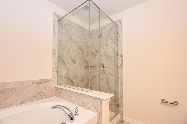 Building Photo - 23818 Willow Haven Dr