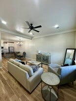 Building Photo - 16150 Del Sol Dr