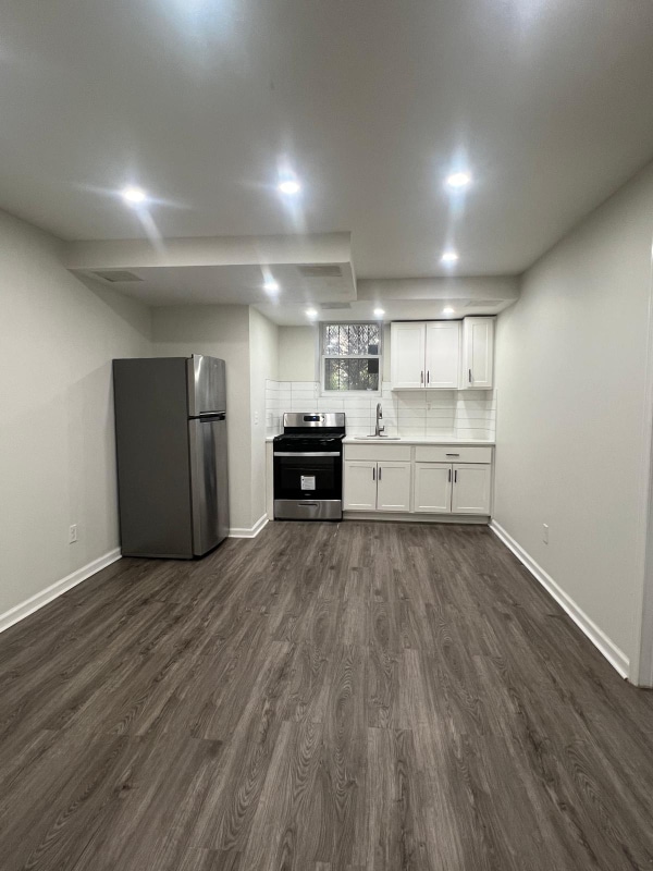 Building Photo - 157 S Harrison St