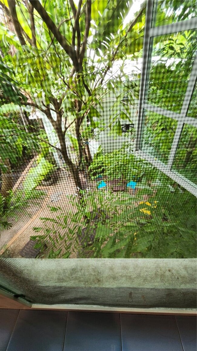 Building Photo - 400 Meridian Ave