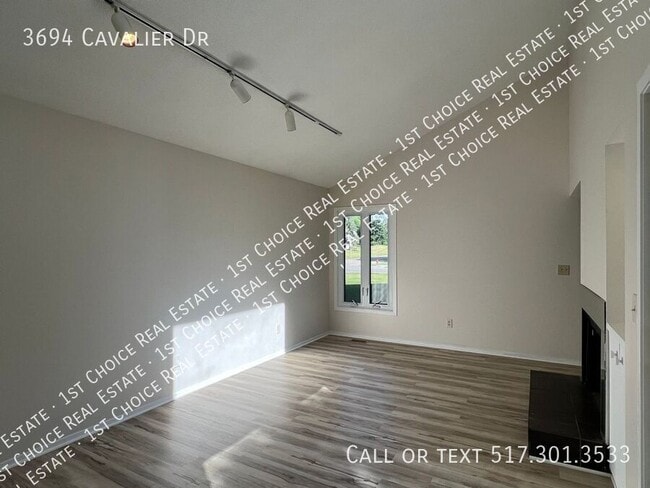 Building Photo - 3694 Cavalier Dr