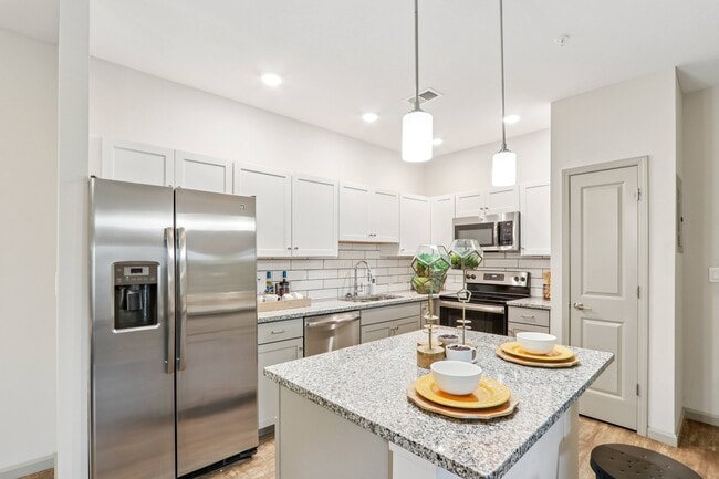 Building Photo - The Lodges on English Station Road