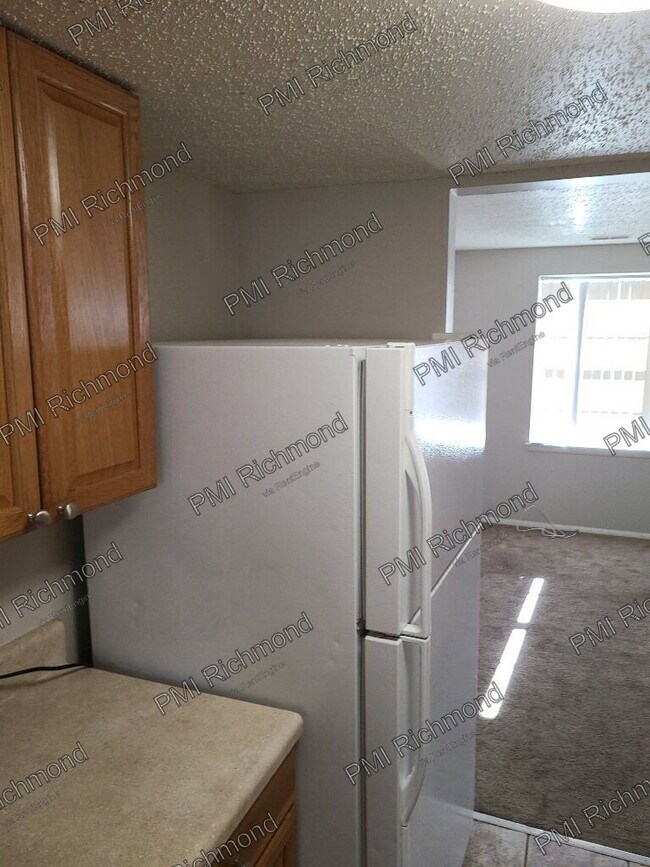 Building Photo - 9724 Springfield Woods Cir